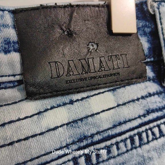 DAMATI JEANS DISTRESSED ZIPPERED BIKER SHORTS - 34 x 13 x 23 SEE MEASURMENTS - Picture 5 of 5